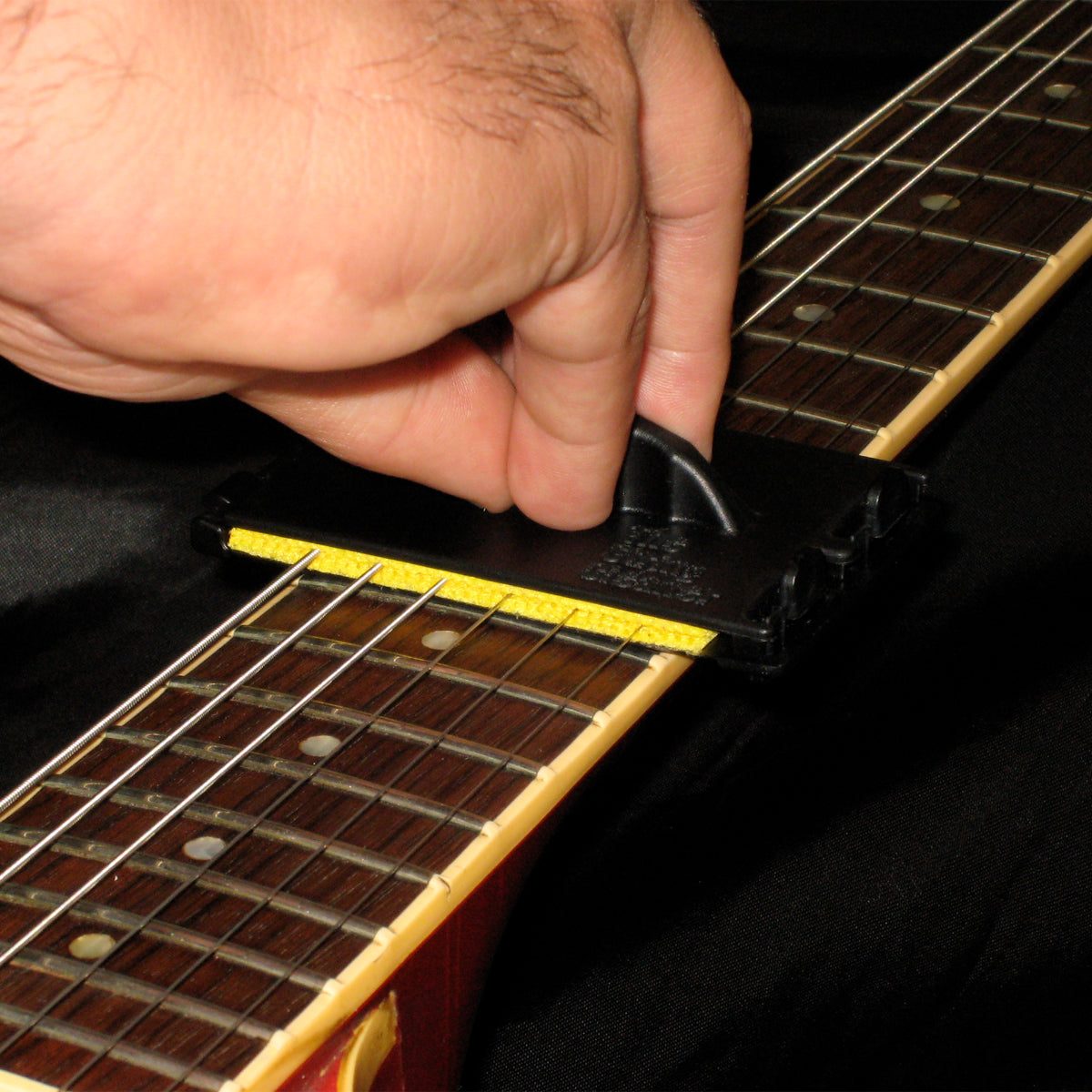 D'Andrea 'The String Cleaner' ~ Guitar